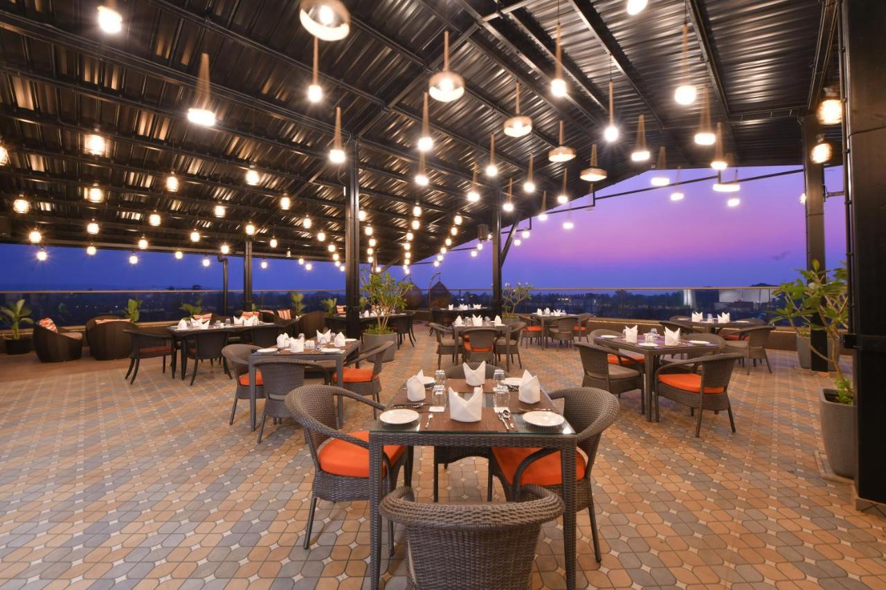The Fern Habitat, Candolim, Goa Bagian luar foto